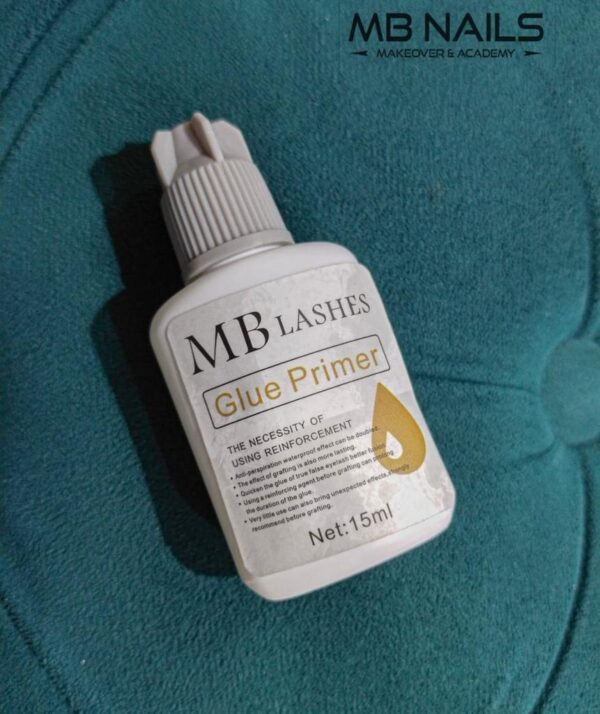 lashes glue | MB International Academy